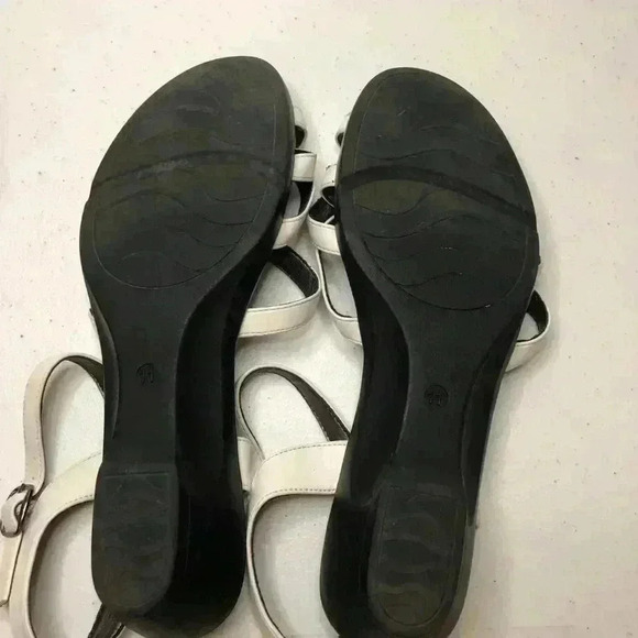 Rasolli Women’s Size 11 White Strappy Sandals Wedge Heels 2”. - Picture 3 of 5